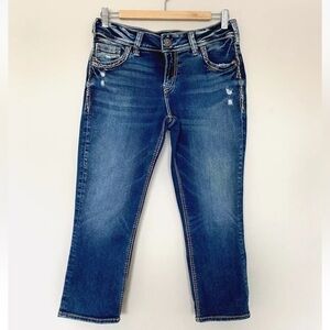 Silver Jeans Elyse Capri Denim Distressed Size 28/22.5" Thick Stitching